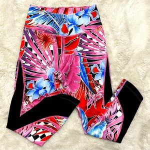 Nike Dri-Fit Floral Print Multicolored Leggings Size Small